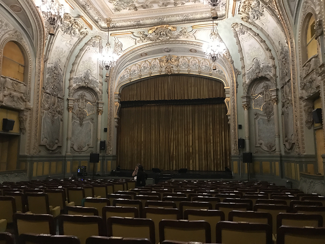 Theater inside the Casino, Contrexéville